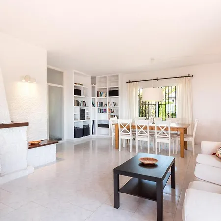 Paraísos Villa *